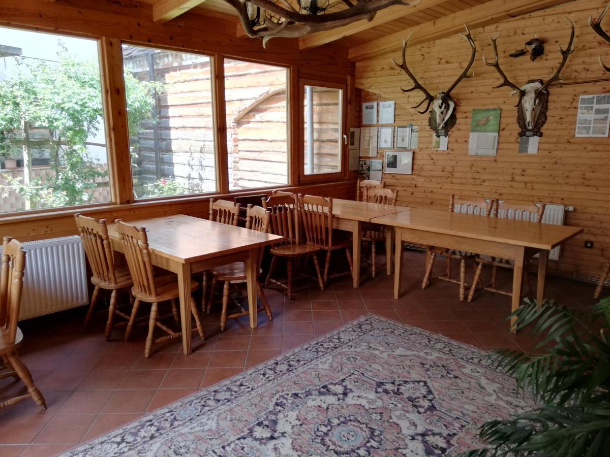 Penzijon Urbanc Bed & Breakfast Lovrenc na Pohorju Ngoại thất bức ảnh